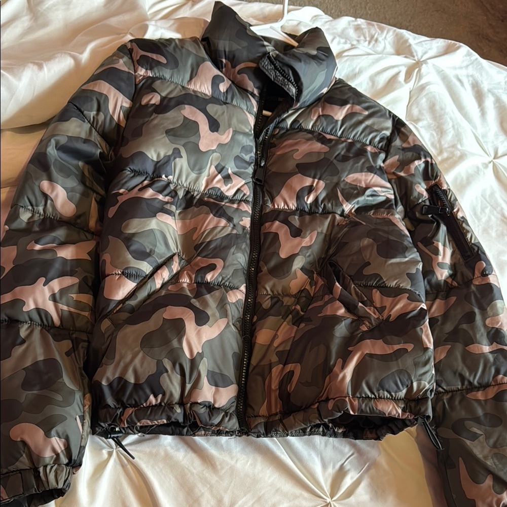 Fashion Nova Camouflage Puffer Jacket